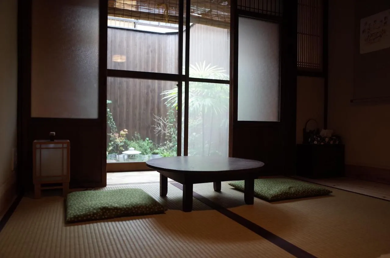 京町家 近よし Hotel Kiotó 2*,